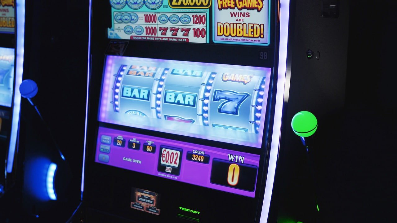 Pengalaman bermain sportsbook dan casino online terpercaya dengan interface menarik di cuk77